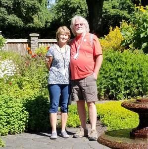 Meet your Posher, Sharon